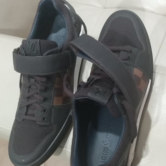 Louis Vuitton Men's Elliptic Damier sneaker - Picture 11 of 12